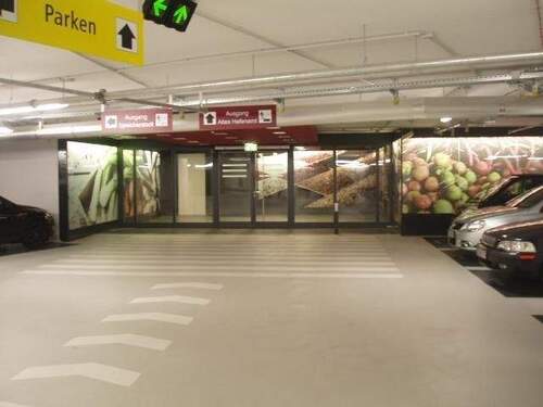 öffentliche Tiefgarage - Gewerbeobjekt (Büro, Produktion, Verkauf) in Hamburg