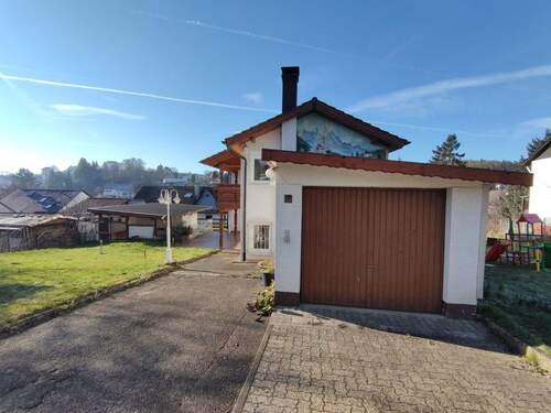 ... mit Einzelgarage - 