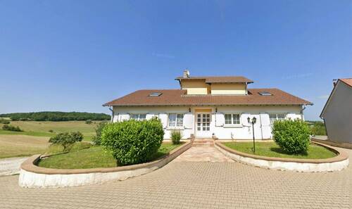 Front Ansicht - Charmanter Bungalow in ruhiger Lage mit schöner Ausblick