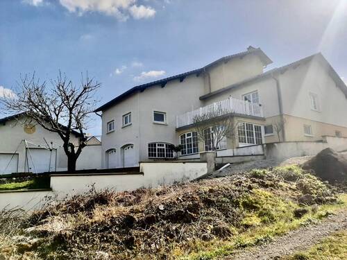 Aussen Ansicht - 6 Zimmer Bungalow zum Kaufen in Rehlingen Siersburg