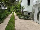 Hauseingangstür - 4 Zimmer Einfamilienhaus in Schildow