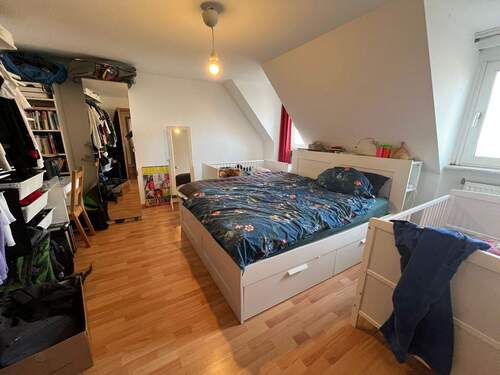 Zimmer 3 - 