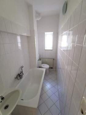 WE 04 - Bad - 8 Zimmer Etagenwohnung in Leipzig