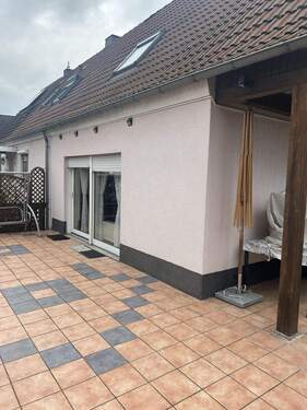 Außenansicht - 5 Zimmer Doppelhaushälfte zum Kaufen in Großenlüder