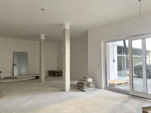 Gewerbeeinheit hinten - 