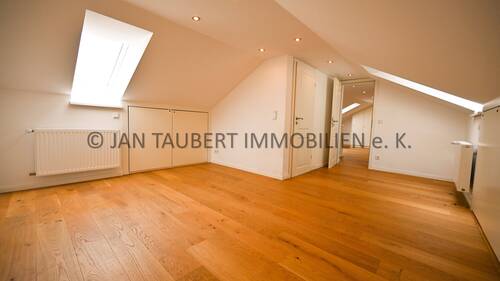 Schlafen 1 im DG - 
