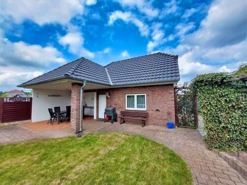 Massive Doppelgarage - 