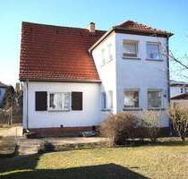 Charmantes Einfamilienhaus, um 1928 erbaut, mit Garage auf sonnigem Südwestgrundstück in zentraler Lage - Falkensee