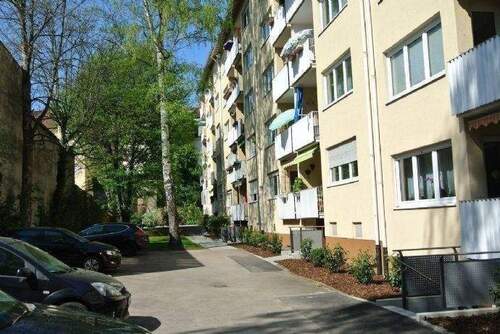 Hofansicht - 3 Zimmer Etagenwohnung zur Miete in Nürnberg