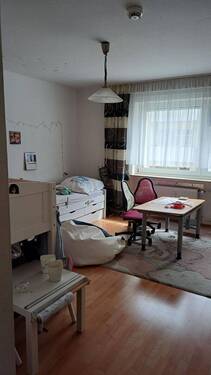 Schlafzimmer derzeit als Kinderzimmer genutzt - 