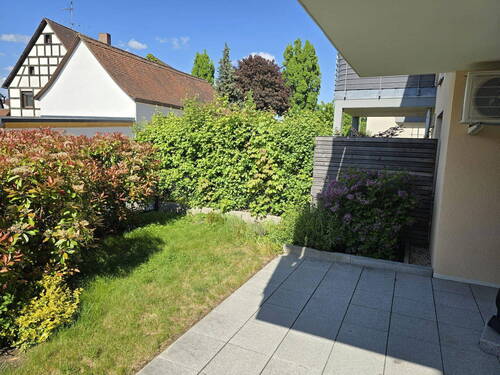 Terrasse/Gärtchen - 