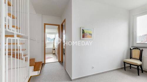 1. OG Flur - 5 Zimmer Reihenendhaus in Friedersdorf