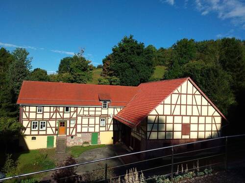 Bild 1 - Idyllischer Fachwerkhof in bester Lage von Kirchheim OT