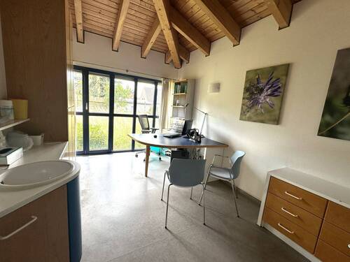 exempl. Büro- oder Praxisraum - 