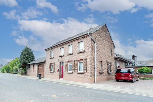 WWW.BOUWENS.DE - Großzügiges Wohnhaus mit Einliegerwohnung in zentraler Lage von Heinsberg-Unterbruch!