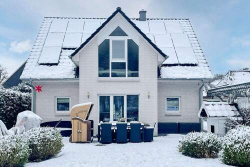 Ansicht_v._Garten - Weitblick in der Stadt - Ihr nachhaltiges KfW 70 Haus mit direktem Waldzugang & Raum zum Wachsen