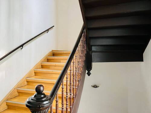 Treppenhaus - 3 Zimmer Etagenwohnung in Leipzig