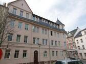Hausansicht - Großzügige 4-Zimmer Altbauwohnung