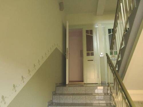 Hausflur - 4 Zimmer Etagenwohnung zur Miete in Döbeln