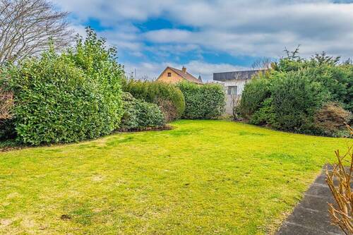 Garten - Bungalow mit 96,00 m&sup2; in Nordenham zum Kaufen