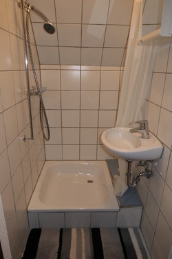 OG: Dusche - 