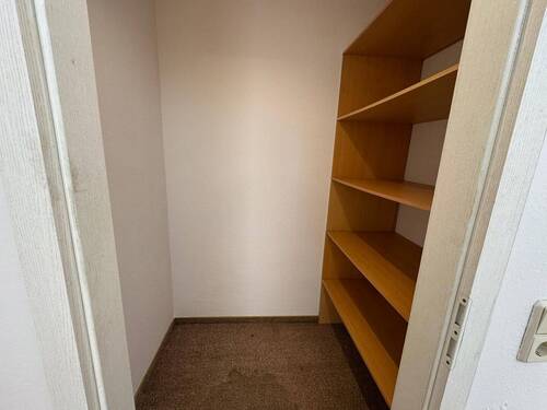 Abstellkammer - 
