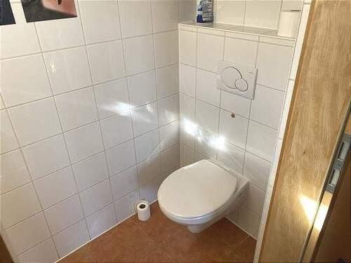 WC - 