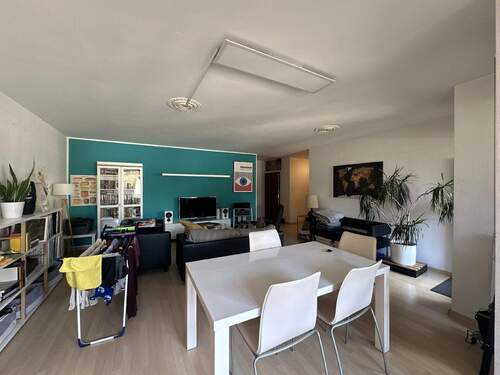 Wohnzimmer - Etagenwohnung zum Kaufen in Mönchengladbach