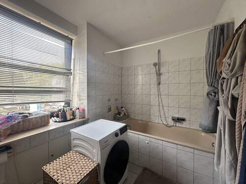 Sanitär - Etagenwohnung mit 88,00 m² in Mönchengladbach zum Kaufen