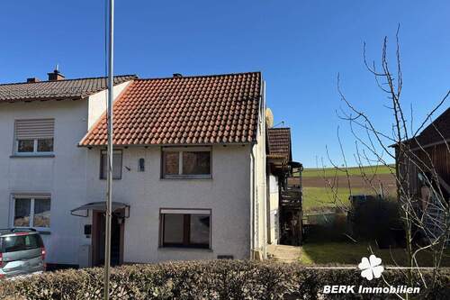 Aussenansicht - BERK Immobilien - kleiner Preis - großes Potential für Handwerker in Miltenberg - Schippach