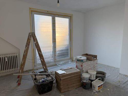 Zimmer 3 mit kleiner Terrasse nach Süd Osten - 3 Zimmer Etagenwohnung in Hamburg