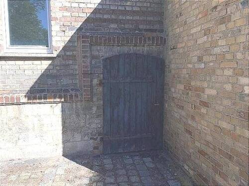 Eingang vom Keller (außen) - 