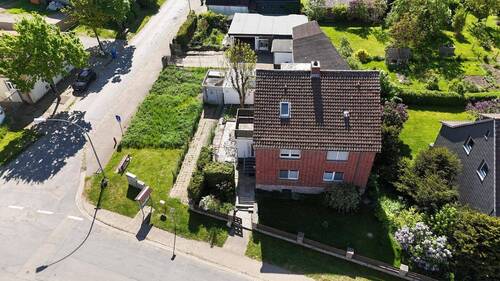 Drohnenaufnahme - 9 Zimmer Einfamilienhaus zum Kaufen in Königslutter