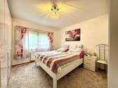 Schlafzimmer_EG - 