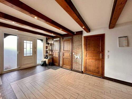 Eingangsbereich - 5 Zimmer Einfamilienhaus zum Kaufen in Glasau