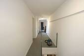 Flur rechts - 