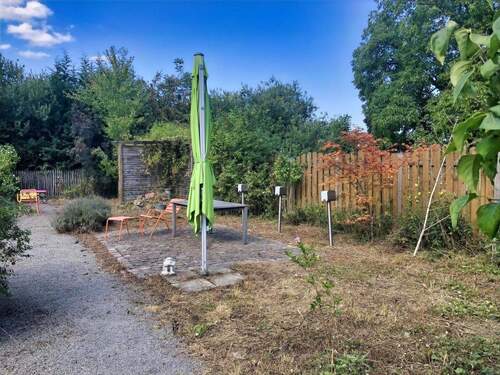 Garten - *Leben im Grünen: Einfamilienhaus mit großzügigem Grundstück*