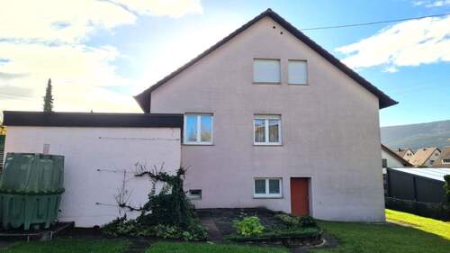Rückansicht.jpg - 7 Zimmer Einfamilienhaus in Spaichingen