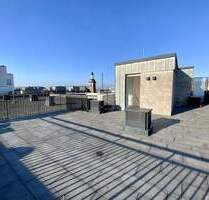 Dachterrassen-Wohnung mit Blick über Düsseldorf im Andreas Quartier mit EBK und TG-Plätzen