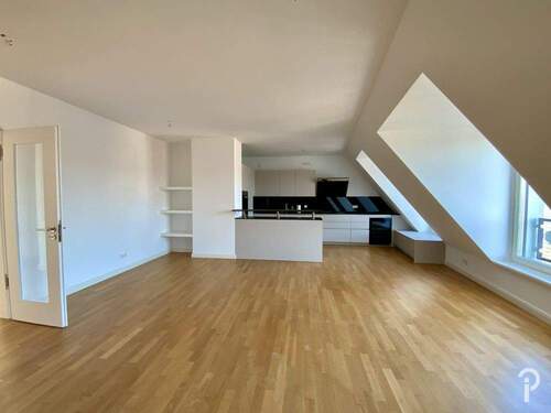 Wohnen / Kochen / Essen - 2 Zimmer Etagenwohnung in Düsseldorf