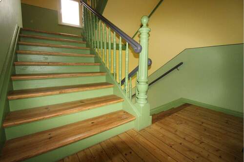 Treppenhaus - 2 Zimmer Etagenwohnung zur Miete in Leipzig