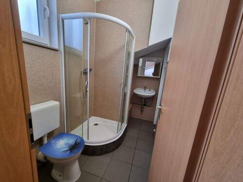 Bad - Etagenwohnung mit 40,00 m&sup2; in Amberg zur Miete