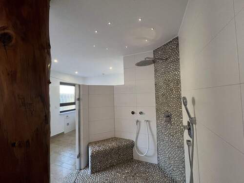 Design-Duschbereich (EG) - 