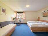 3-Bett-Zimmer - Hotel, Pension, Gasthof in Philippsburg