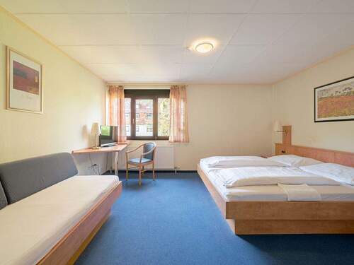 3-Bett-Zimmer - Hotel, Pension, Gasthof in Philippsburg
