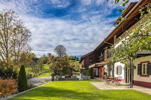 Außenansicht - 5 Zimmer Etagenwohnung zum Kaufen in Frasdorf