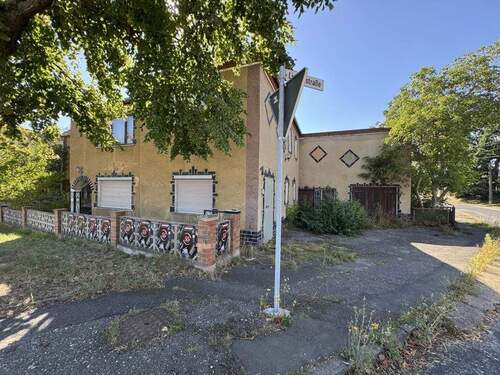 Ansicht - Für Macher mit Herz: Einfamilienhaus sucht neue Familie