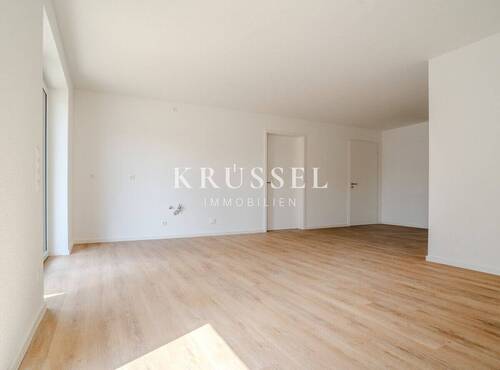 ...welcher einen direkt in den lichtdurchfluteten Wohn- und Essbereich führt - 2 Zimmer Etagenwohnung in Lingen / Altenlingen