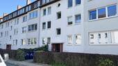 Außenansicht - 3-Zimmer-Wohnung mit Gestaltungsspielraum in ruhiger, innenstadtnaher Lage