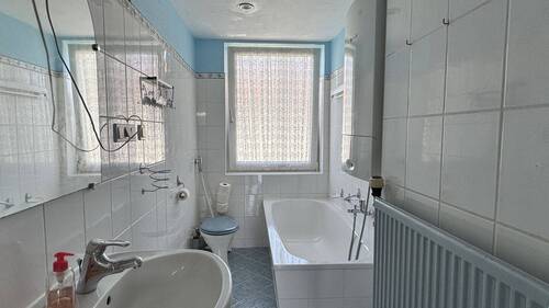 Badezimmer - Etagenwohnung mit 68,70 m² in Braunschweig zum Kaufen